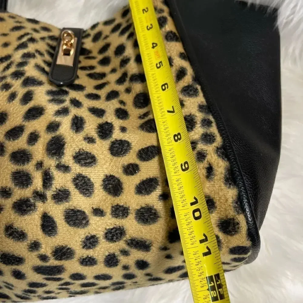 Un billion leopard print and black leather tote bag with gold tone hardwares